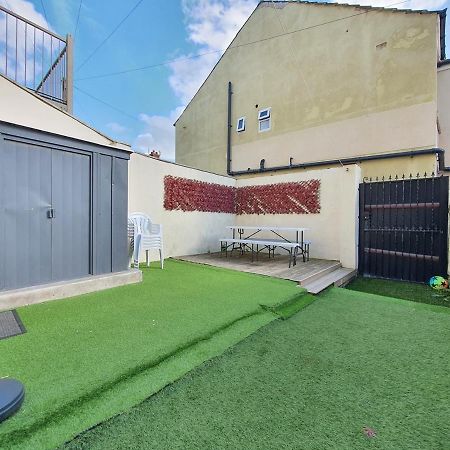 Dysa Crystal House Villa Blackpool Exterior photo