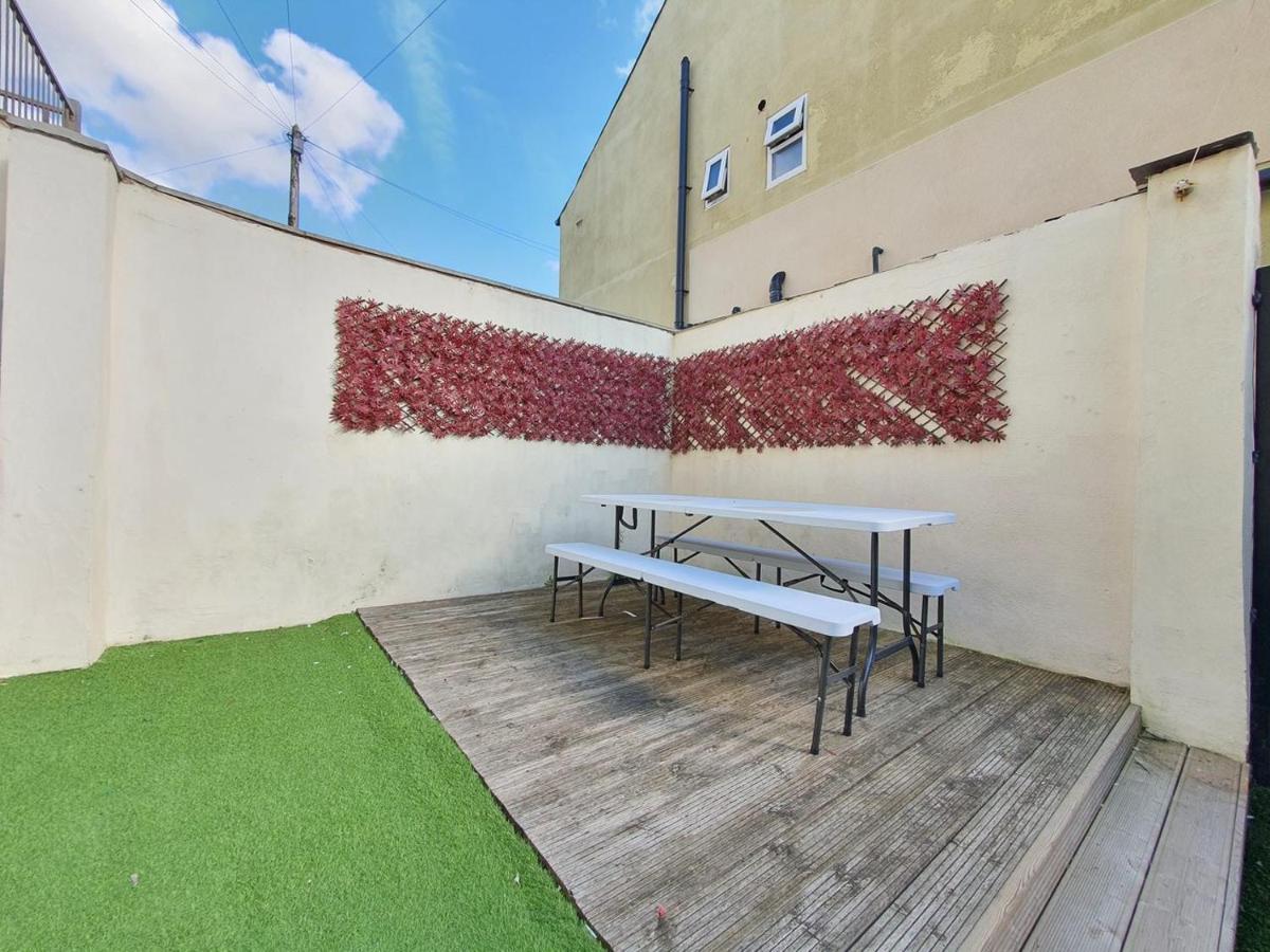 Dysa Crystal House Villa Blackpool Exterior photo